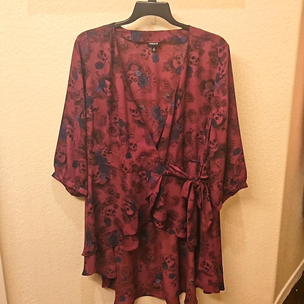 Skull pattern wrap around blouse
